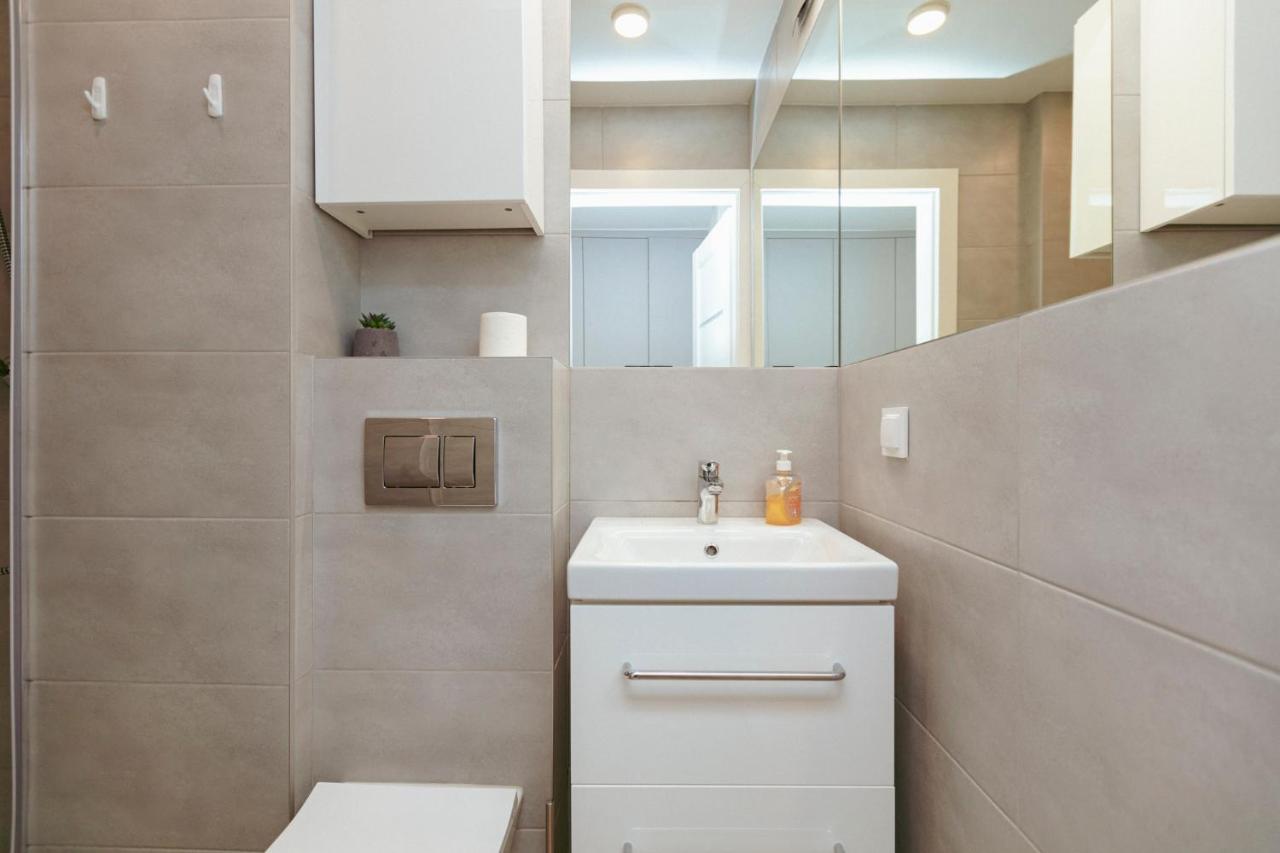 Bagno 7 - Piekny Widok Na Palac Kultury - Wifi - Smarttv 45Cali - Better Rental Varşova Dış mekan fotoğraf