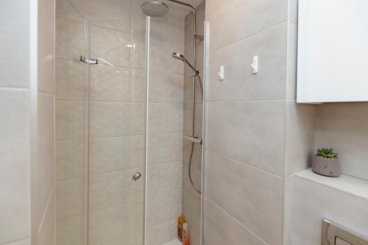 Bagno 7 - Piekny Widok Na Palac Kultury - Wifi - Smarttv 45Cali - Better Rental Varşova Dış mekan fotoğraf